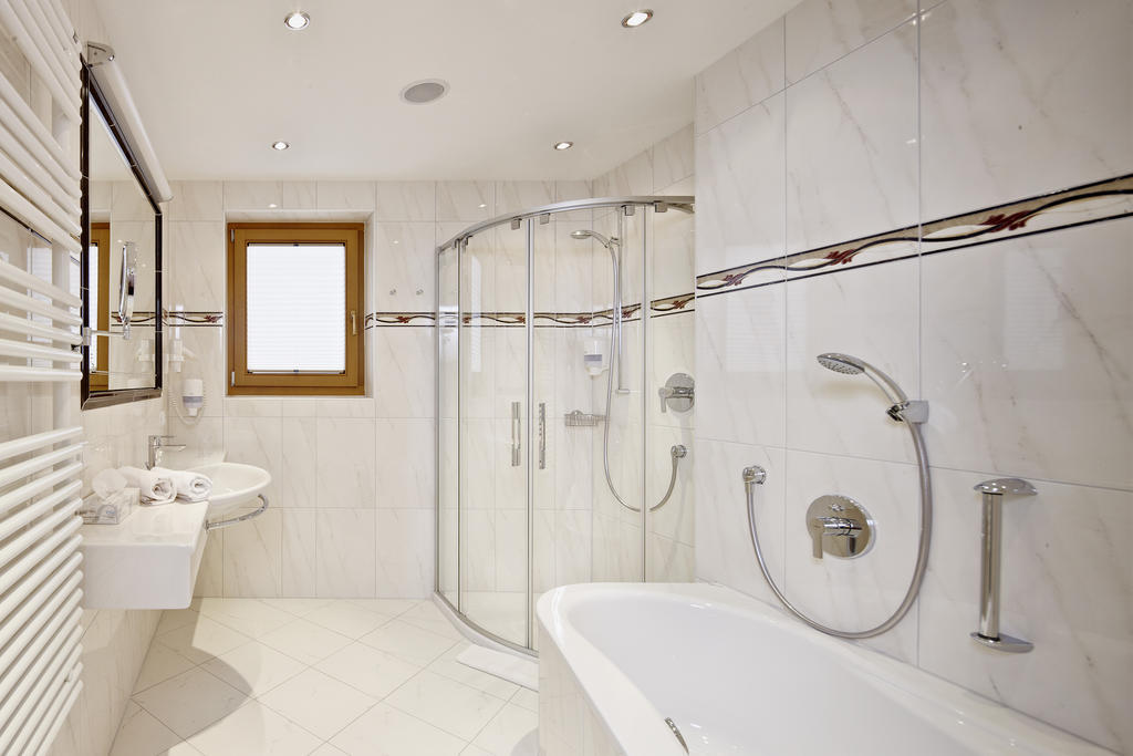 Hotel Jaegerhof Герлос Номер фото